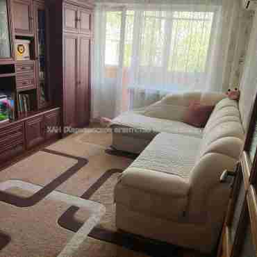 Продам квартиру, Тракторостроителей просп. , 2  ком., 47 м², капитальный ремонт 
