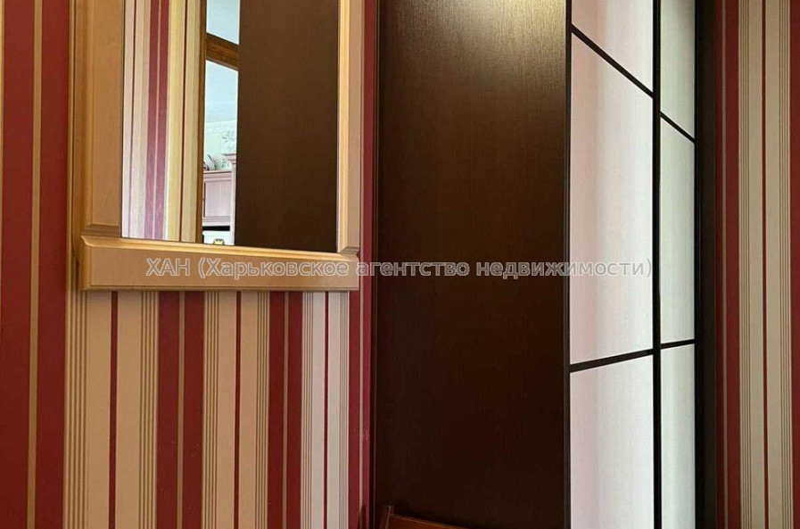 Продам квартиру, Тракторостроителей просп. , 2  ком., 47 м², капитальный ремонт 