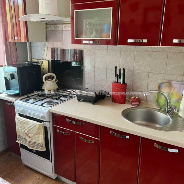 Продам квартиру, Тракторостроителей просп. , 2 кім., 47 м², капитальный ремонт 