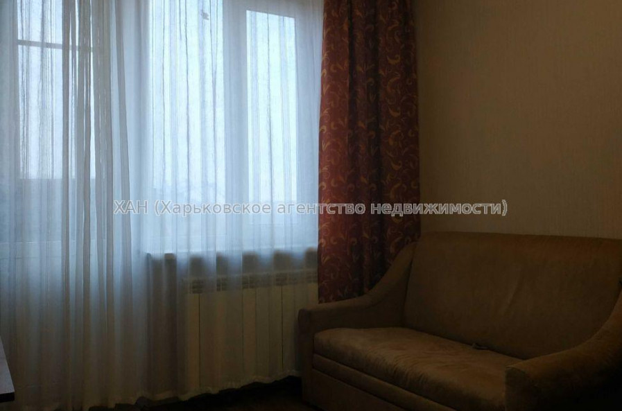Продам квартиру, Молочная ул. , 1 кім., 27 м², советский ремонт 