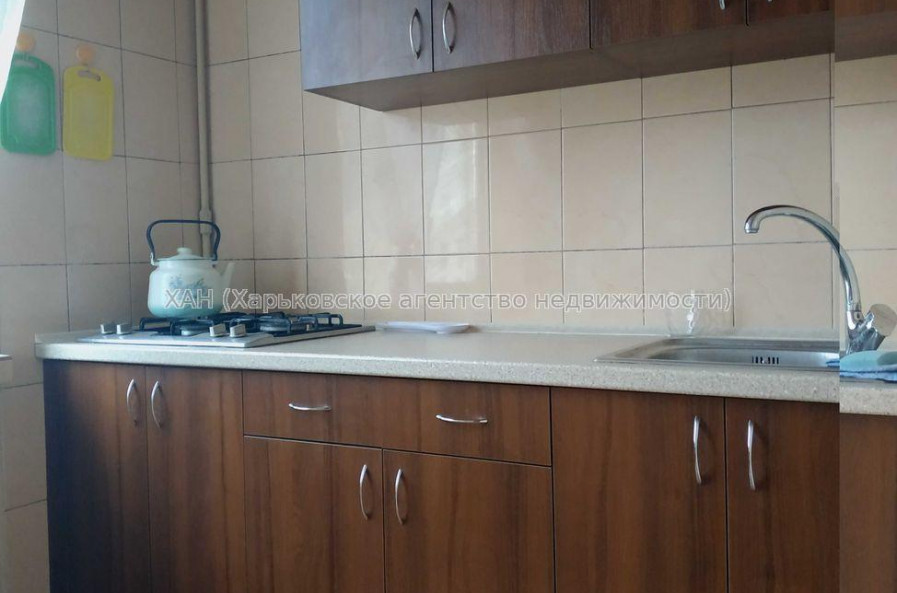 Продам квартиру, Молочная ул. , 1 кім., 27 м², советский ремонт 