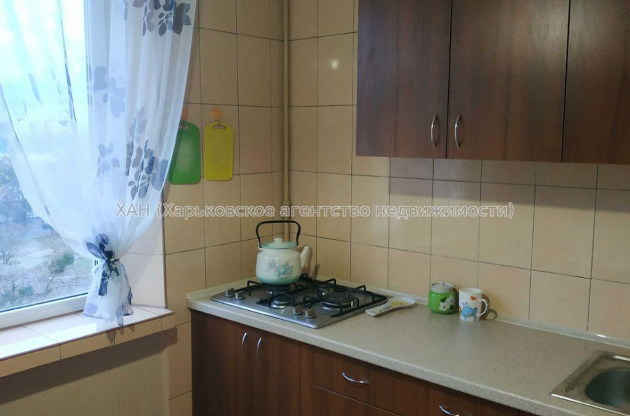 Продам квартиру, Молочная ул. , 1 кім., 27 м², советский ремонт 