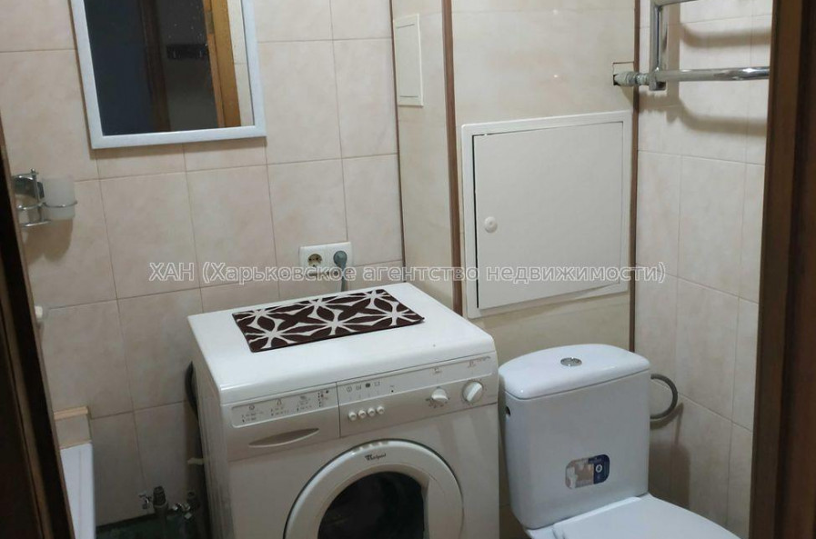 Продам квартиру, Молочная ул. , 1 кім., 27 м², советский ремонт 