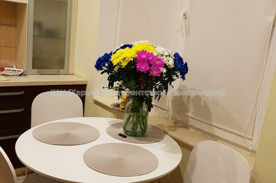 Продам квартиру, Фесенковский въезд , 3 кім., 66 м², евроремонт 