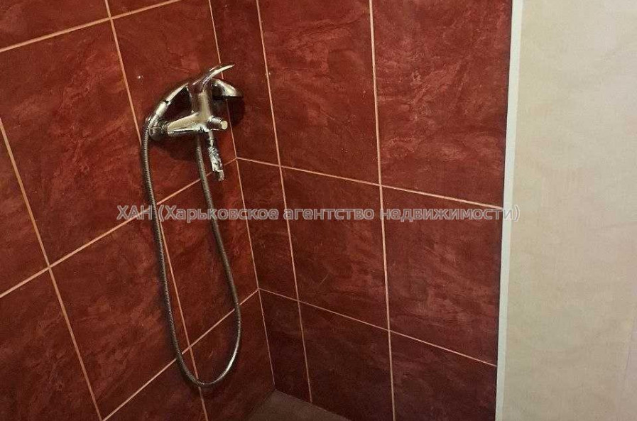 Продам квартиру, Харьковских Дивизий ул. , 1  ком., 14.50 м², капитальный ремонт 