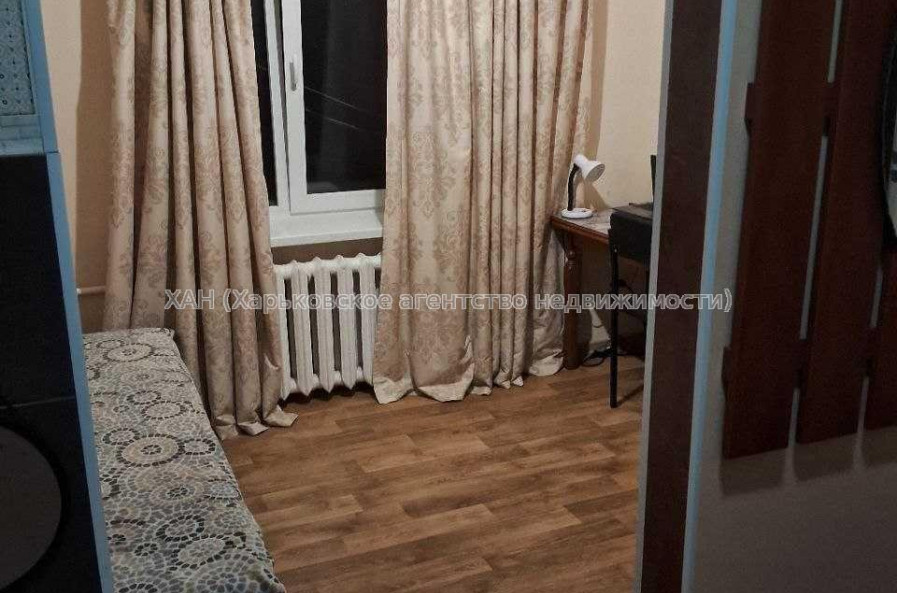 Продам квартиру, Харьковских Дивизий ул. , 1  ком., 14.50 м², капитальный ремонт 