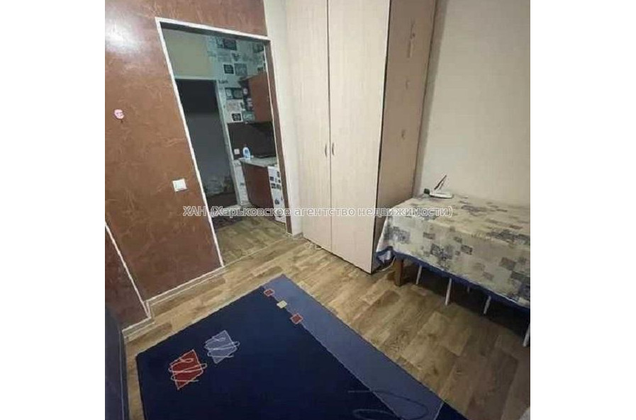 Продам квартиру, Харьковских Дивизий ул. , 1  ком., 14.50 м², капитальный ремонт 