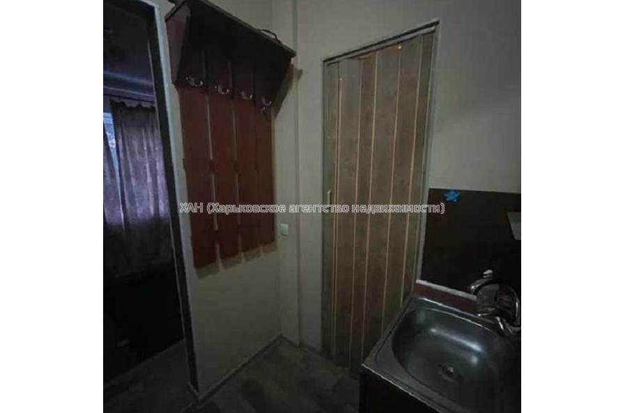 Продам квартиру, Харьковских Дивизий ул. , 1  ком., 14.50 м², капитальный ремонт 