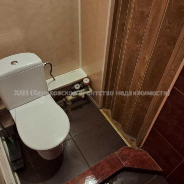 Продам квартиру, Харьковских Дивизий ул. , 1  ком., 14.50 м², капитальный ремонт 