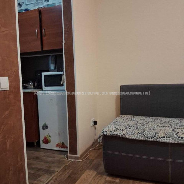 Продам квартиру, Харьковских Дивизий ул. , 1  ком., 14.50 м², капитальный ремонт 