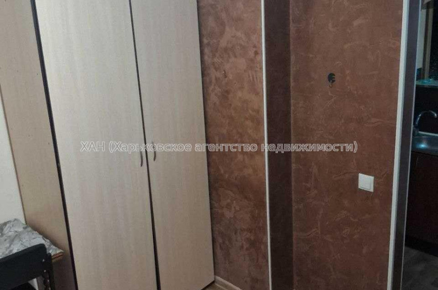 Продам квартиру, Харьковских Дивизий ул. , 1  ком., 14.50 м², капитальный ремонт 