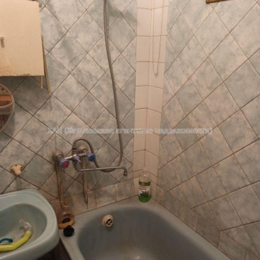 Продам квартиру, Байрона пр-т , 2 кім., 44.70 м², советский ремонт 