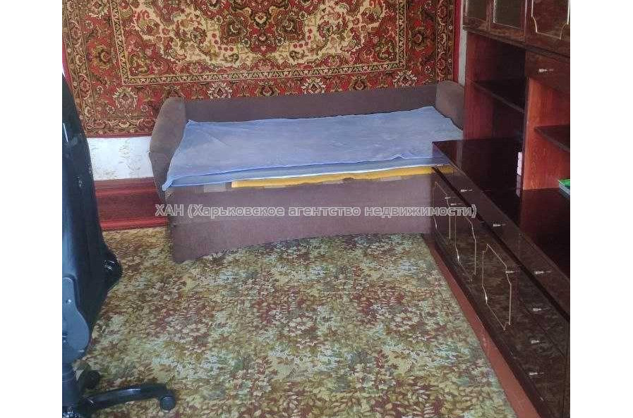 Продам квартиру, Каденюка ул. , 2  ком., 42 м², косметический ремонт 