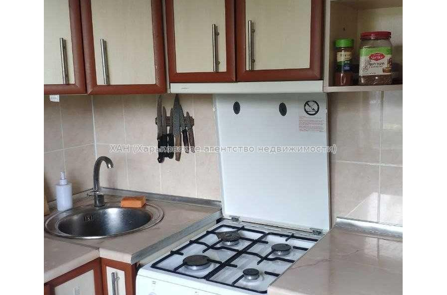 Продам квартиру, Каденюка ул. , 2  ком., 42 м², косметический ремонт 