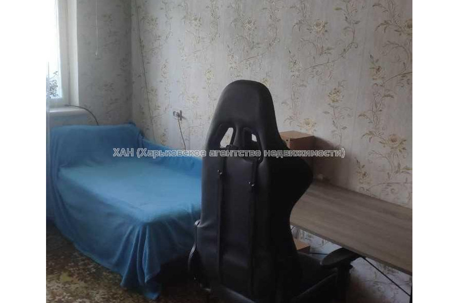 Продам квартиру, Каденюка ул. , 2  ком., 42 м², косметический ремонт 