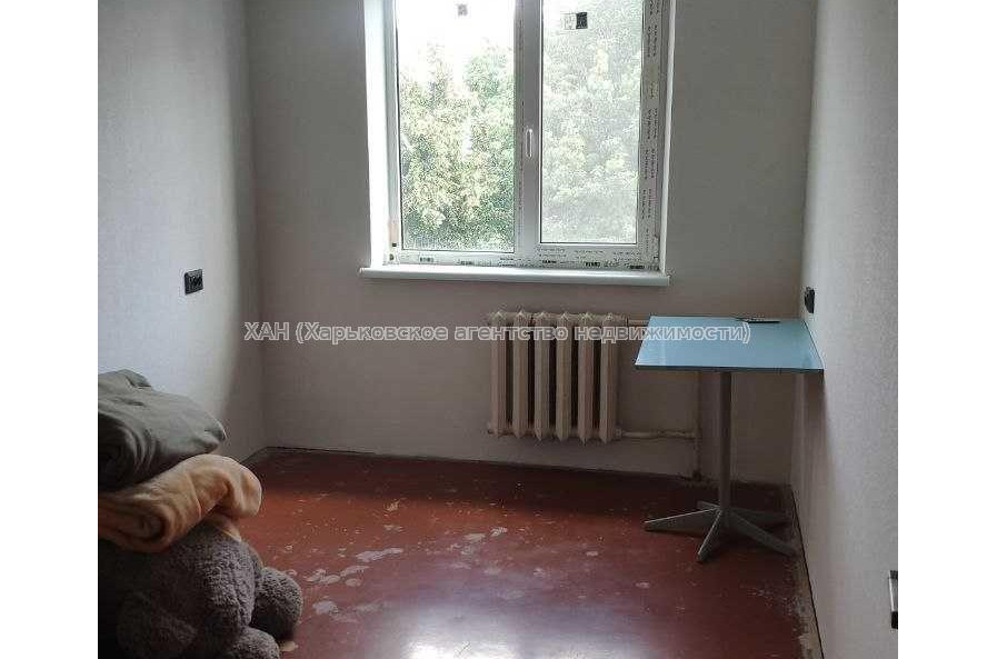 Продам квартиру, Каденюка ул. , 2  ком., 42 м², косметический ремонт 