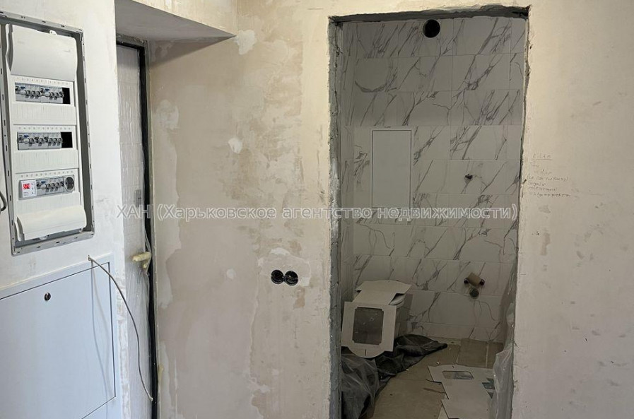 Продам квартиру, Шевченковский пер. , 2  ком., 56 м², без отделочных работ 