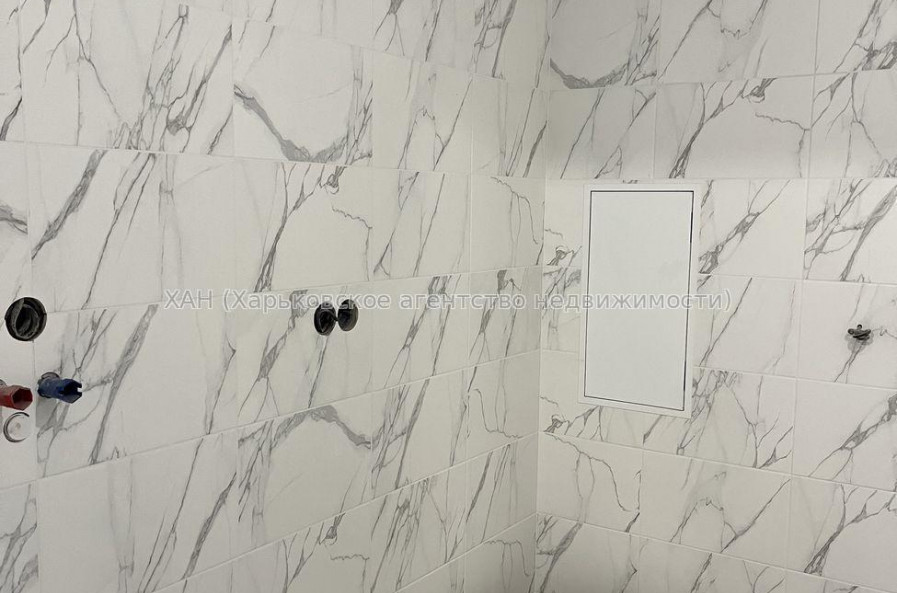 Продам квартиру, Шевченковский пер. , 2  ком., 56 м², без отделочных работ 