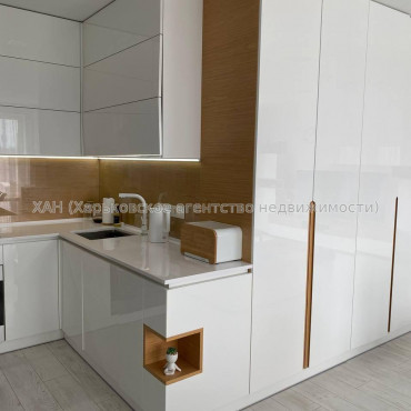 Продам квартиру, Клочковская ул. , 3 кім., 88 м², авторский дизайн 