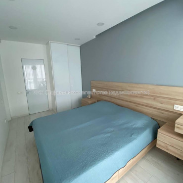 Продам квартиру, Клочковская ул. , 3 кім., 88 м², авторский дизайн 