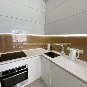 Продам квартиру, Клочковская ул. , 3 кім., 88 м², авторский дизайн 