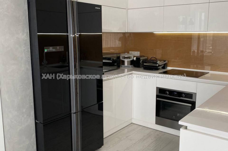 Продам квартиру, Клочковская ул. , 3 кім., 88 м², авторский дизайн 