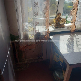 Продам квартиру, Ковтуна ул. , 1 кім., 40 м², советский ремонт