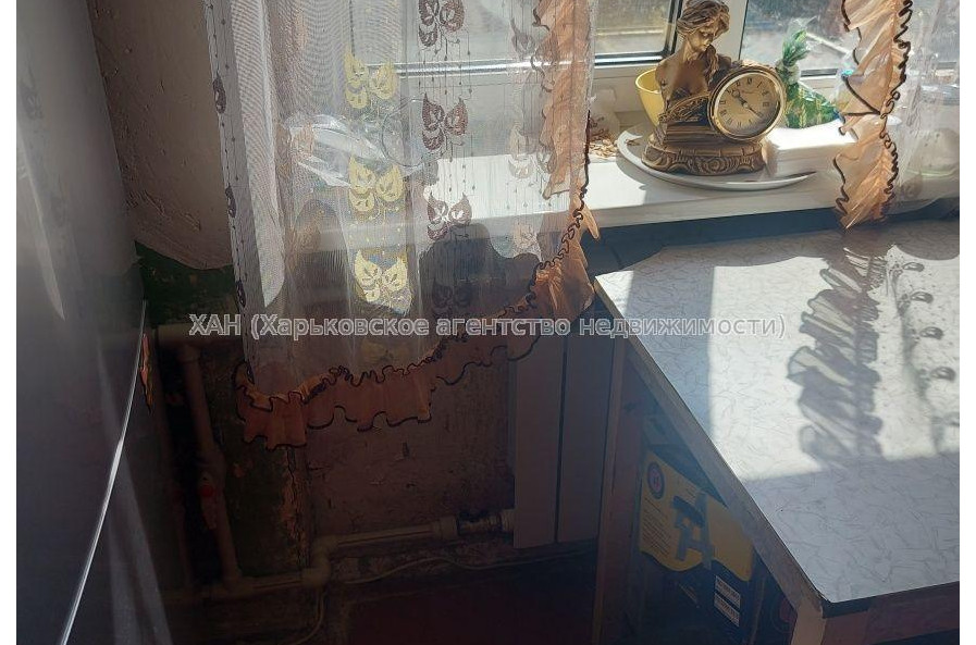 Продам квартиру, Ковтуна ул. , 1 кім., 40 м², советский ремонт 