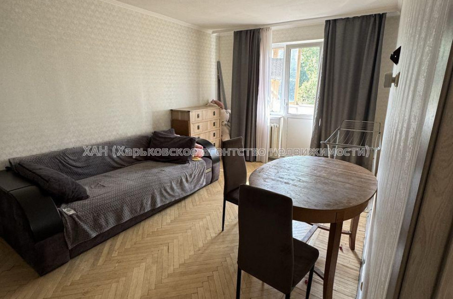 Продам квартиру, 23 Августа ул. , 2  ком., 45 м², капитальный ремонт 