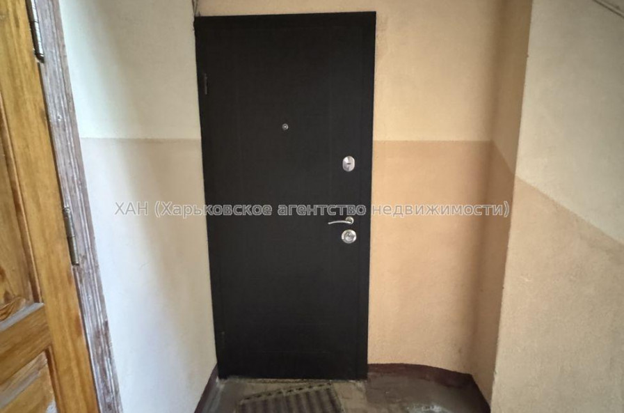 Продам квартиру, 23 Августа ул. , 2  ком., 45 м², капитальный ремонт 