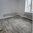 Продам квартиру, Олега Адамовского ул. , 3 кім., 68 м², советский ремонт 