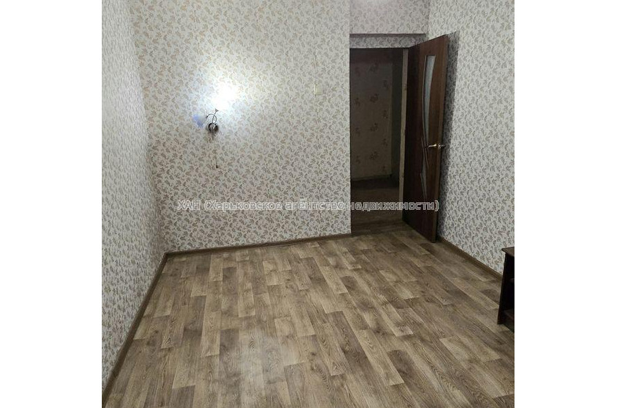 Продам квартиру, Камская ул. , 3  ком., 68 м², советский ремонт 