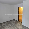 Продам квартиру, Олега Адамовского ул. , 3 кім., 68 м², советский ремонт 