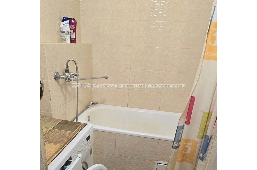 Продам квартиру, Камская ул. , 3  ком., 68 м², советский ремонт 