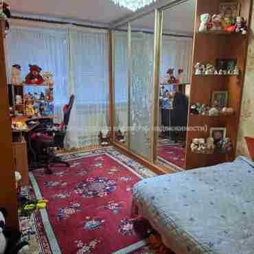 Продам квартиру, Байрона пр-т , 2  ком., 43.80 м², косметический ремонт 