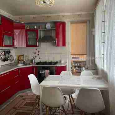 Продам квартиру, Олимпийская ул. , 3  ком., 95 м², евроремонт 