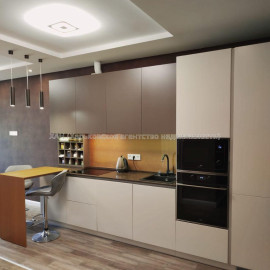 Продам квартиру, Клочковская ул. , 2  ком., 45 м², евроремонт