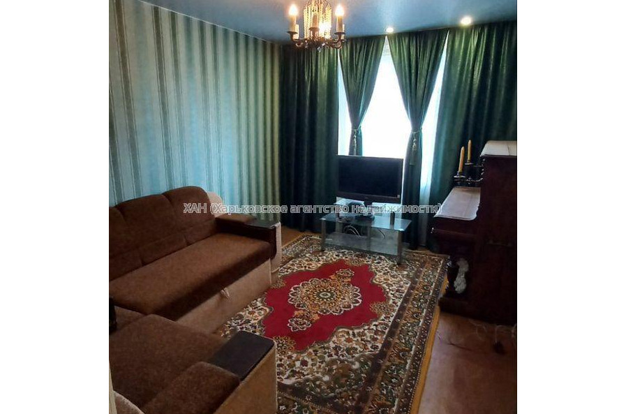 Продам квартиру, 3  ком., 65 м², косметический ремонт 
