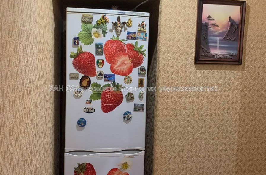 Продам квартиру, Матросова Александра ул. , 3  ком., 57 м², капитальный ремонт 