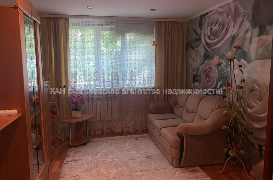 Продам квартиру, Матросова Александра ул. , 3  ком., 57 м², капитальный ремонт 
