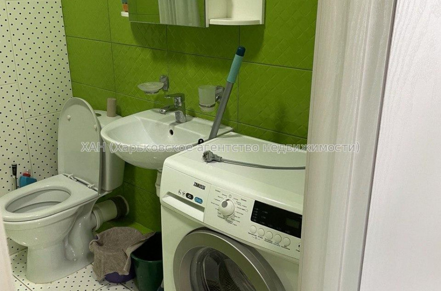 Продам квартиру, Мирослава Мисли ул. , 2  ком., 38 м², капитальный ремонт 