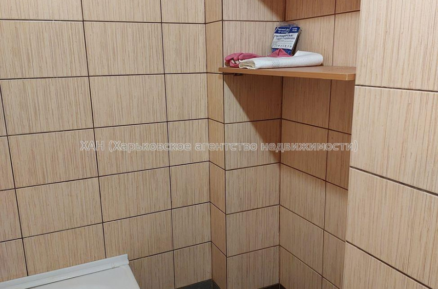 Продам квартиру, Гвардейцев Широнинцев ул. , 2 кім., 46 м², капитальный ремонт 