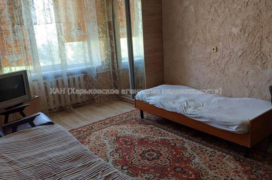 Продам квартиру, Гвардейцев Широнинцев ул. , 2 кім., 46 м², капитальный ремонт 