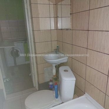 Продам квартиру, Гвардейцев Широнинцев ул. , 2 кім., 46 м², капитальный ремонт 