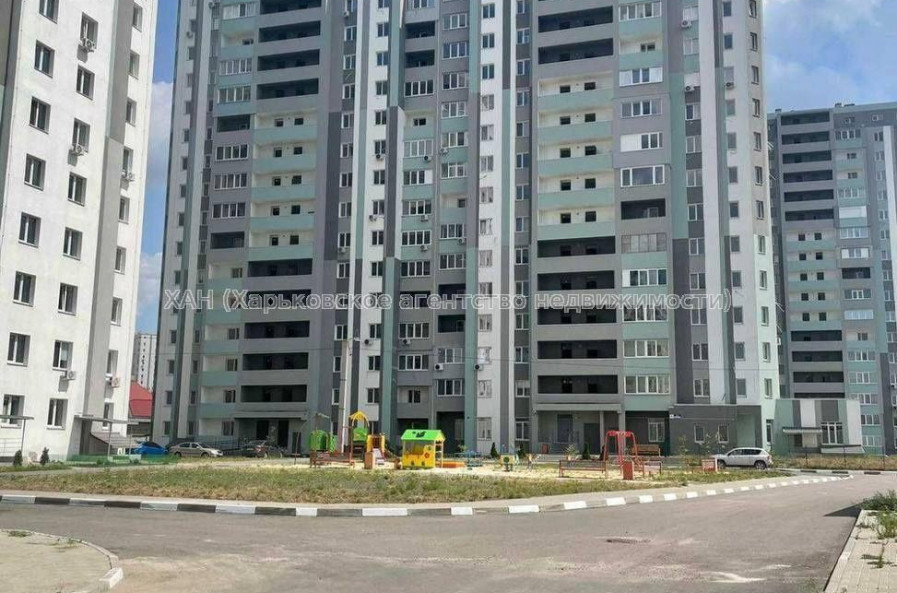 Продам квартиру, Заливная ул. , 1 кім., 43 м², без внутренних работ 