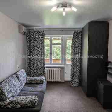 Продам квартиру, 23 Августа пер. , 1  ком., 30 м², капитальный ремонт 