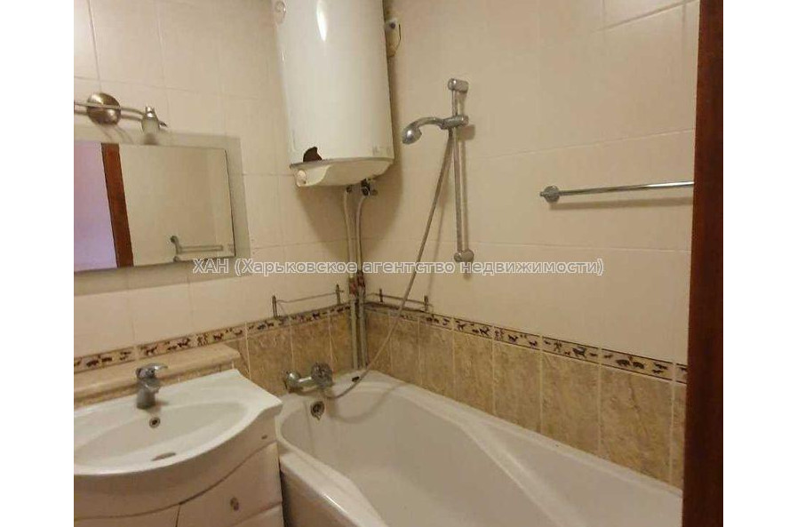 Продам квартиру, Киргизская ул. , 1  ком., 40.30 м², евроремонт 