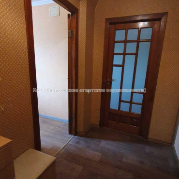 Продам квартиру, Киргизская ул. , 1 кім., 40.30 м², евроремонт 