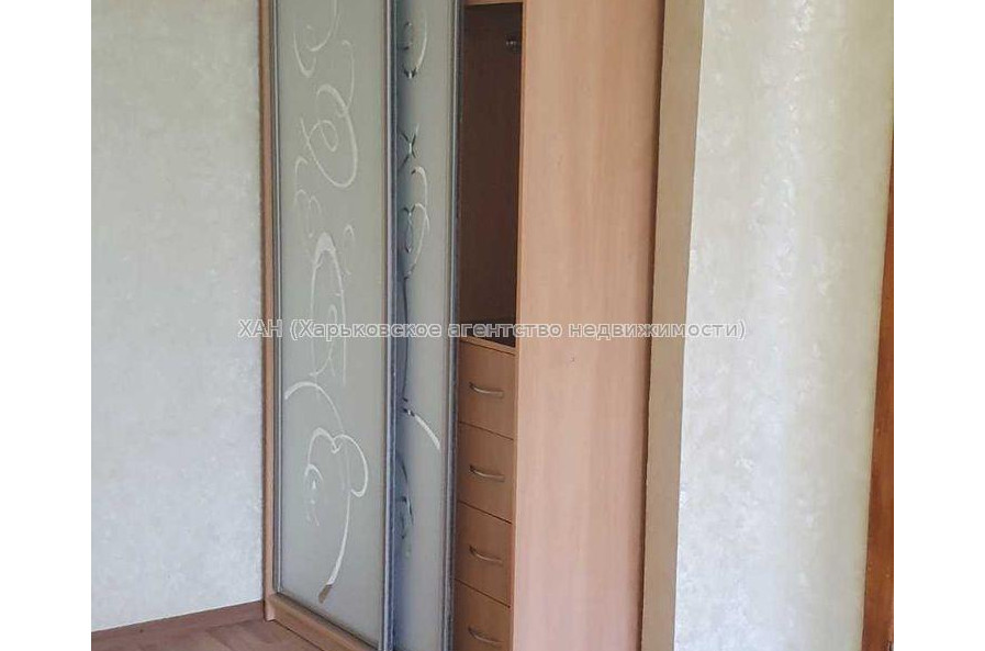 Продам квартиру, Киргизская ул. , 1  ком., 40.30 м², евроремонт 
