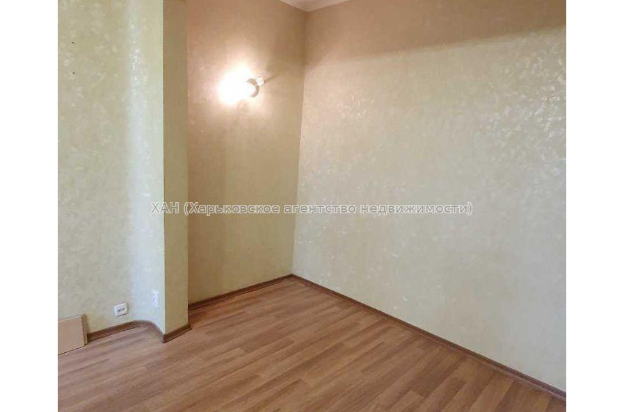 Продам квартиру, Киргизская ул. , 1  ком., 40.30 м², евроремонт 